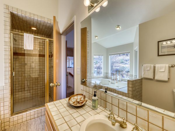 Lake Tahoe North Shore Home 978884