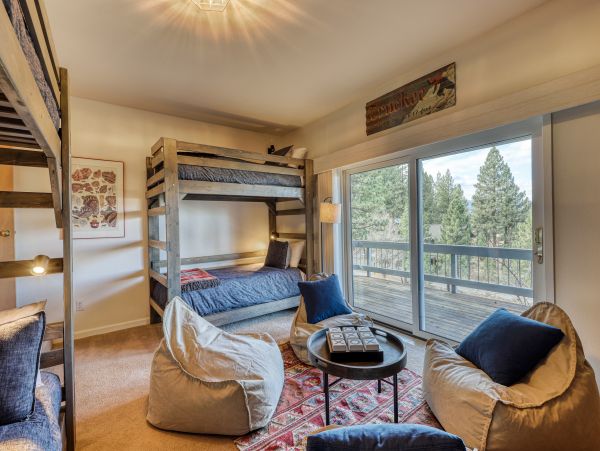 Lake Tahoe North Shore Home 978884