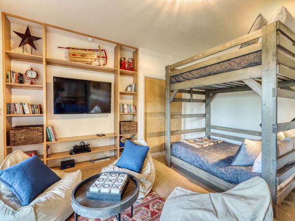 Lake Tahoe North Shore Home 978884