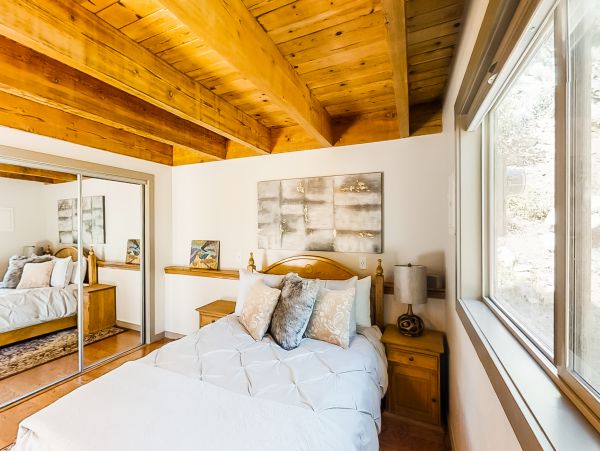 Lake Tahoe North Shore Home 978887