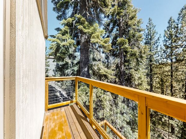 Lake Tahoe North Shore Home 978887
