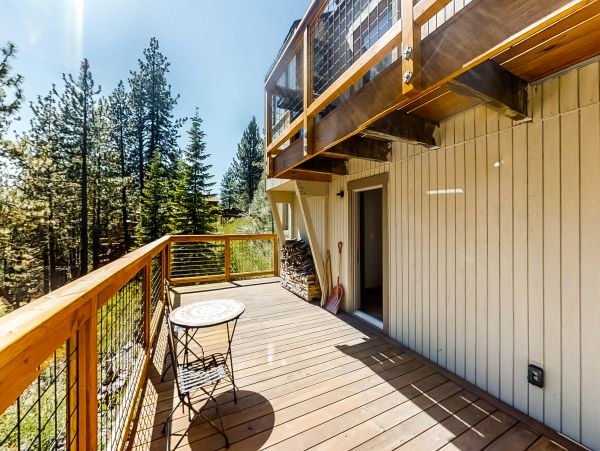 Lake Tahoe North Shore Home 978887