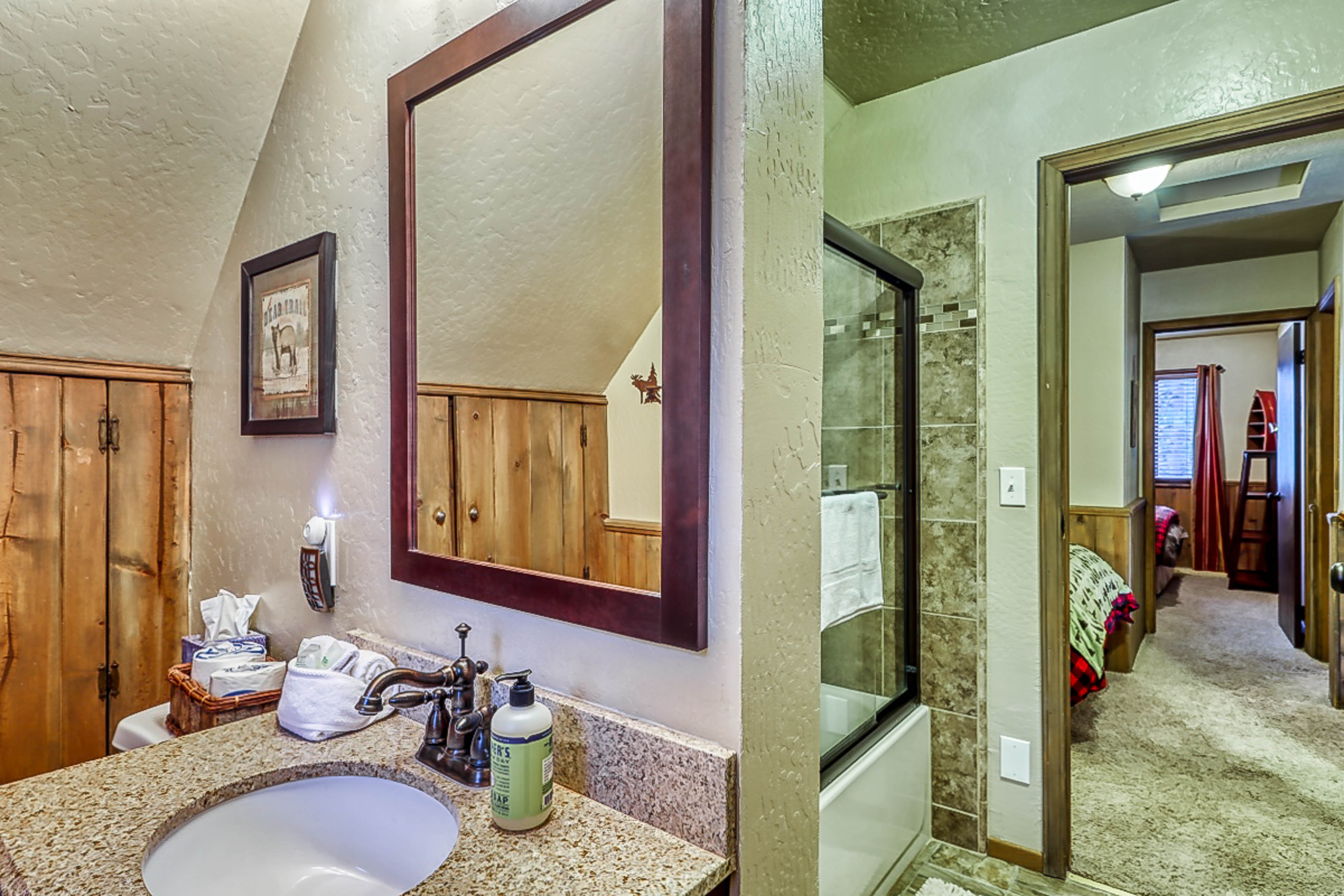 Lake Tahoe North Shore Home 978888
