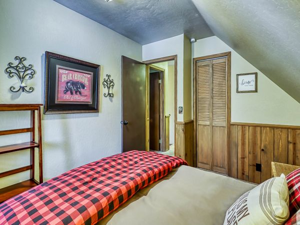 Lake Tahoe North Shore Home 978888
