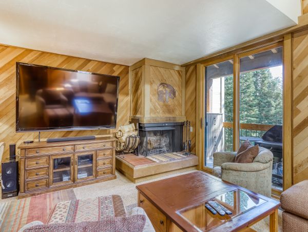 Lake Tahoe North Shore Home 978889