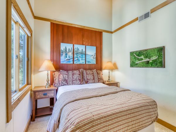 Lake Tahoe North Shore Home 978889
