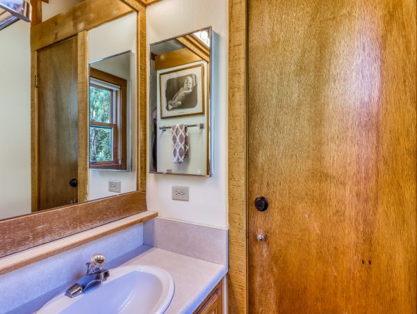 Lake Tahoe North Shore Home 978889
