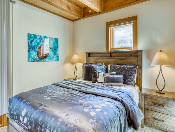 Lake Tahoe North Shore Home 978889