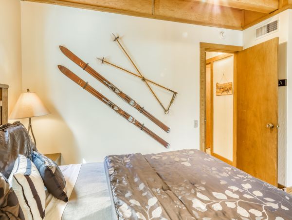 Lake Tahoe North Shore Home 978889