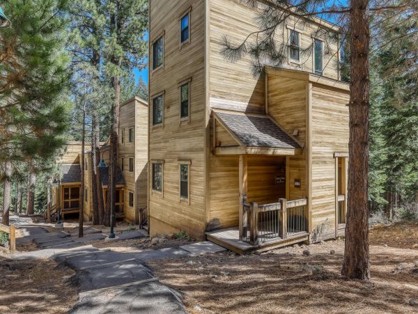 Lake Tahoe North Shore Home 978889