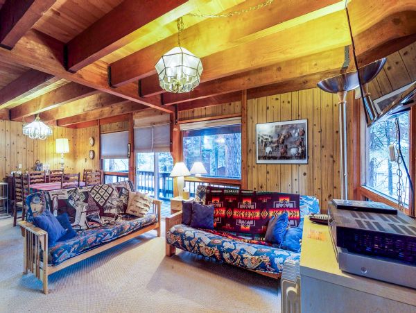 Lake Tahoe North Shore Home 978890