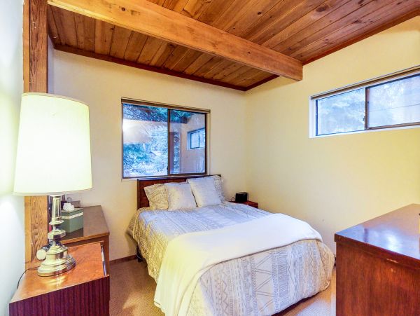Lake Tahoe North Shore Home 978890