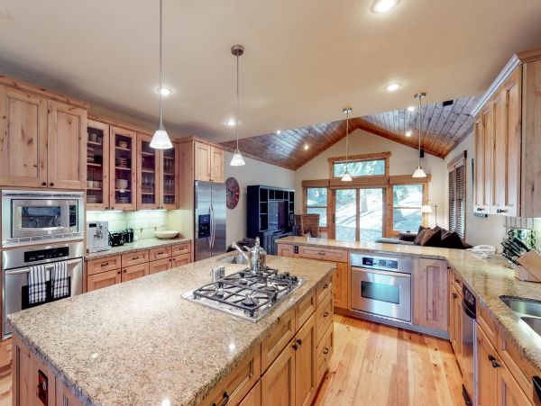 Lake Tahoe North Shore Home 978893