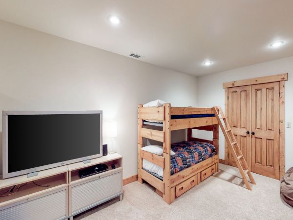Lake Tahoe North Shore Home 978893