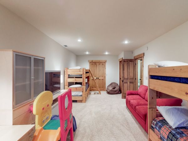 Lake Tahoe North Shore Home 978893