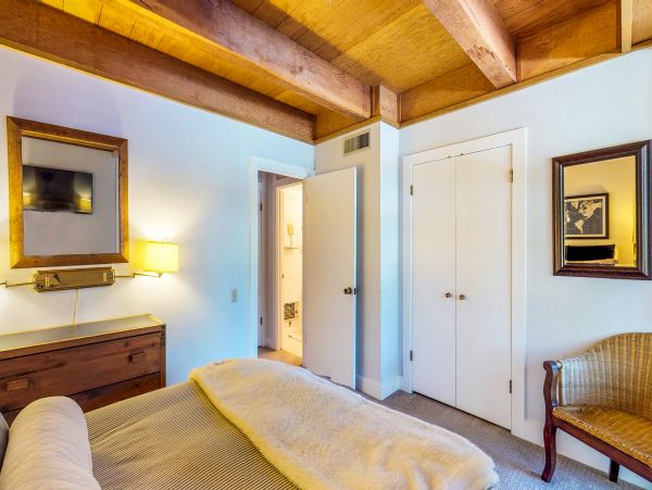 Lake Tahoe North Shore Home 978894