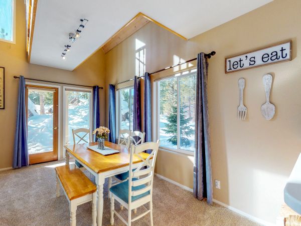 Lake Tahoe North Shore Home 978895