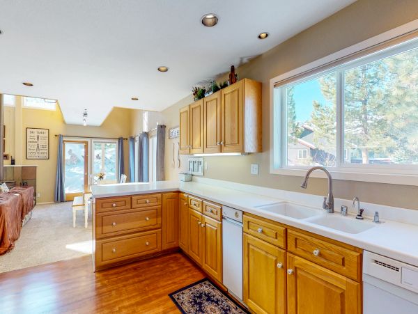 Lake Tahoe North Shore Home 978895