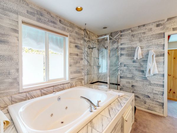 Lake Tahoe North Shore Home 978895