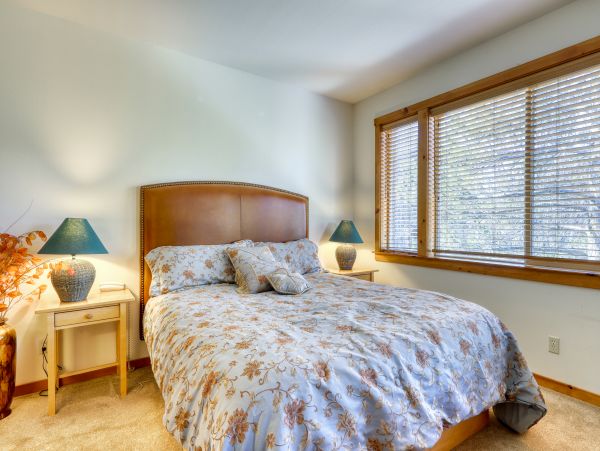 Lake Tahoe North Shore Home 978896