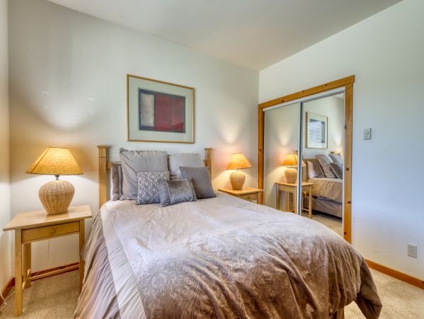 Lake Tahoe North Shore Home 978896