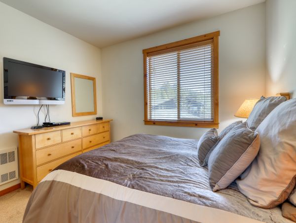 Lake Tahoe North Shore Home 978896