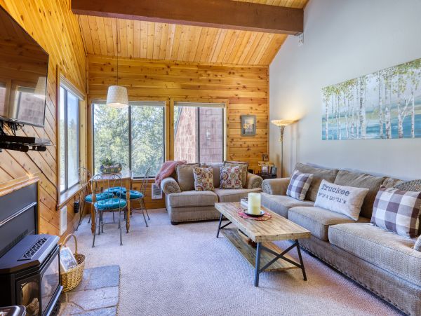 Lake Tahoe North Shore Home 978898