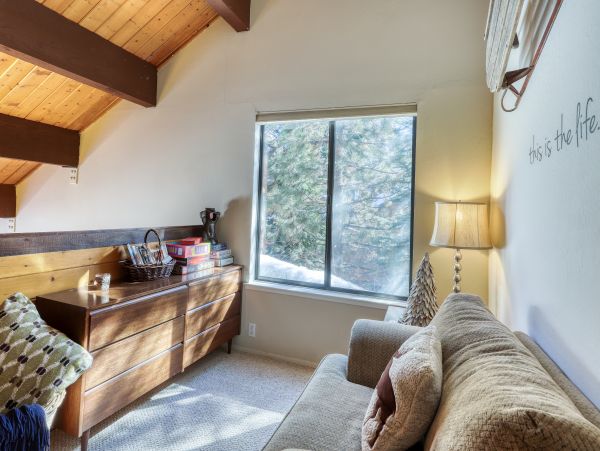 Lake Tahoe North Shore Home 978898