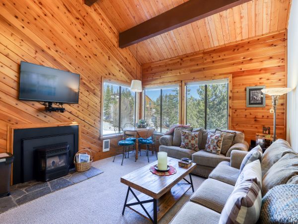 Lake Tahoe North Shore Home 978898
