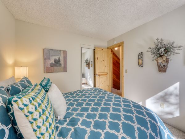 Lake Tahoe North Shore Home 978898