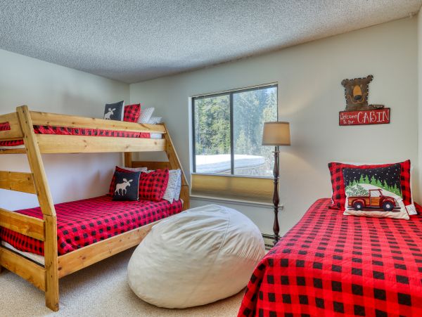 Lake Tahoe North Shore Home 978898