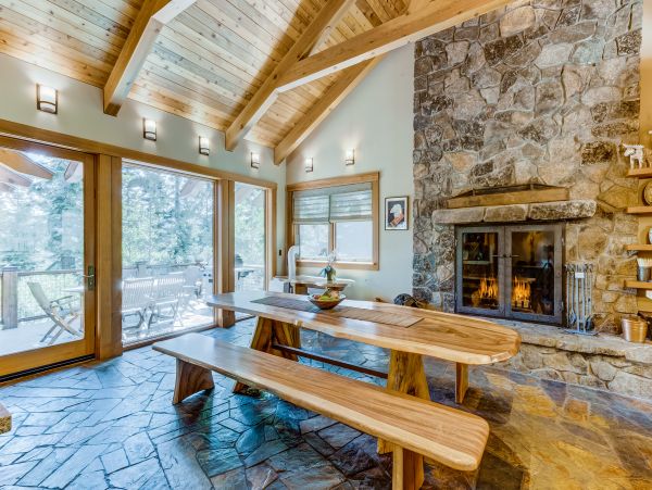 Lake Tahoe North Shore Home 978899