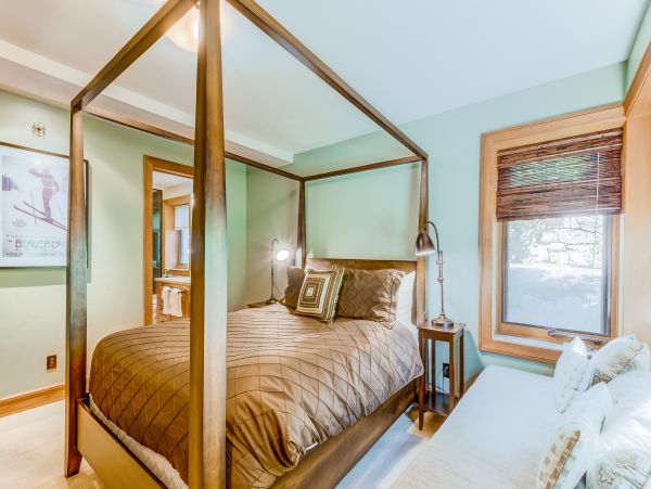 Lake Tahoe North Shore Home 978899