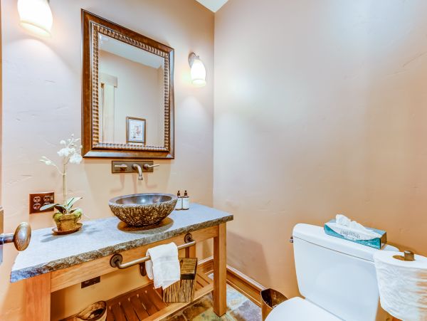 Lake Tahoe North Shore Home 978899