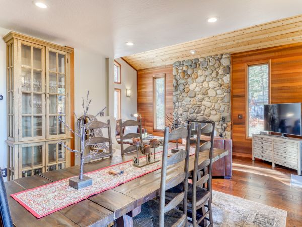 Lake Tahoe North Shore Home 978900