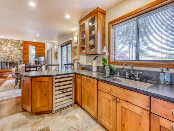 Lake Tahoe North Shore Home 978900
