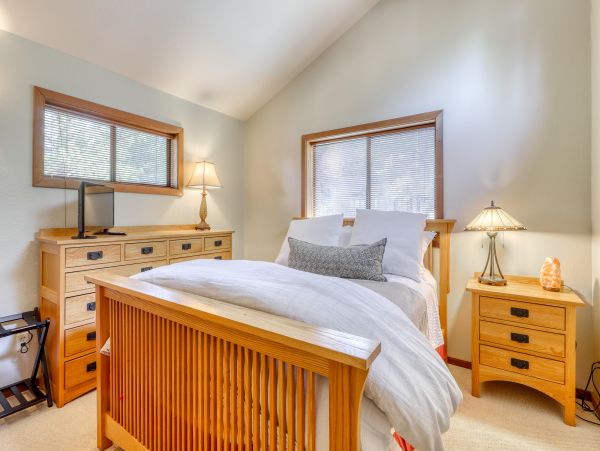 Lake Tahoe North Shore Home 978900