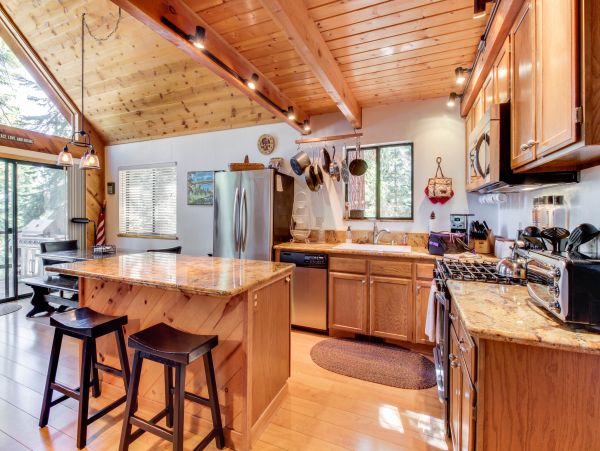 Lake Tahoe North Shore Home 978901