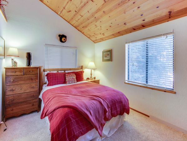 Lake Tahoe North Shore Home 978901