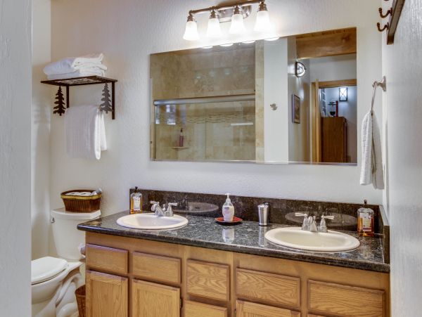 Lake Tahoe North Shore Home 978901