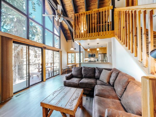 Lake Tahoe North Shore Home 978902