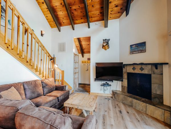 Lake Tahoe North Shore Home 978902