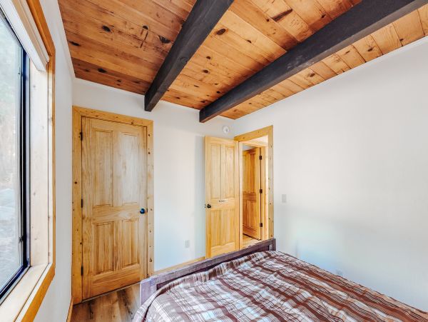 Lake Tahoe North Shore Home 978902
