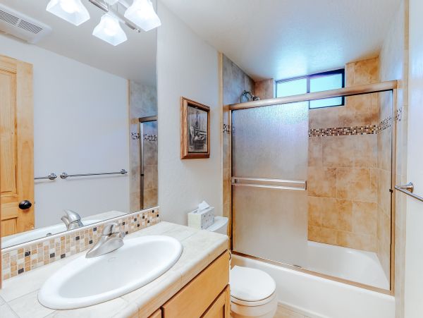 Lake Tahoe North Shore Home 978902
