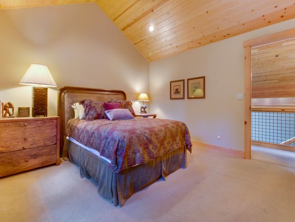 Lake Tahoe North Shore Home 978903