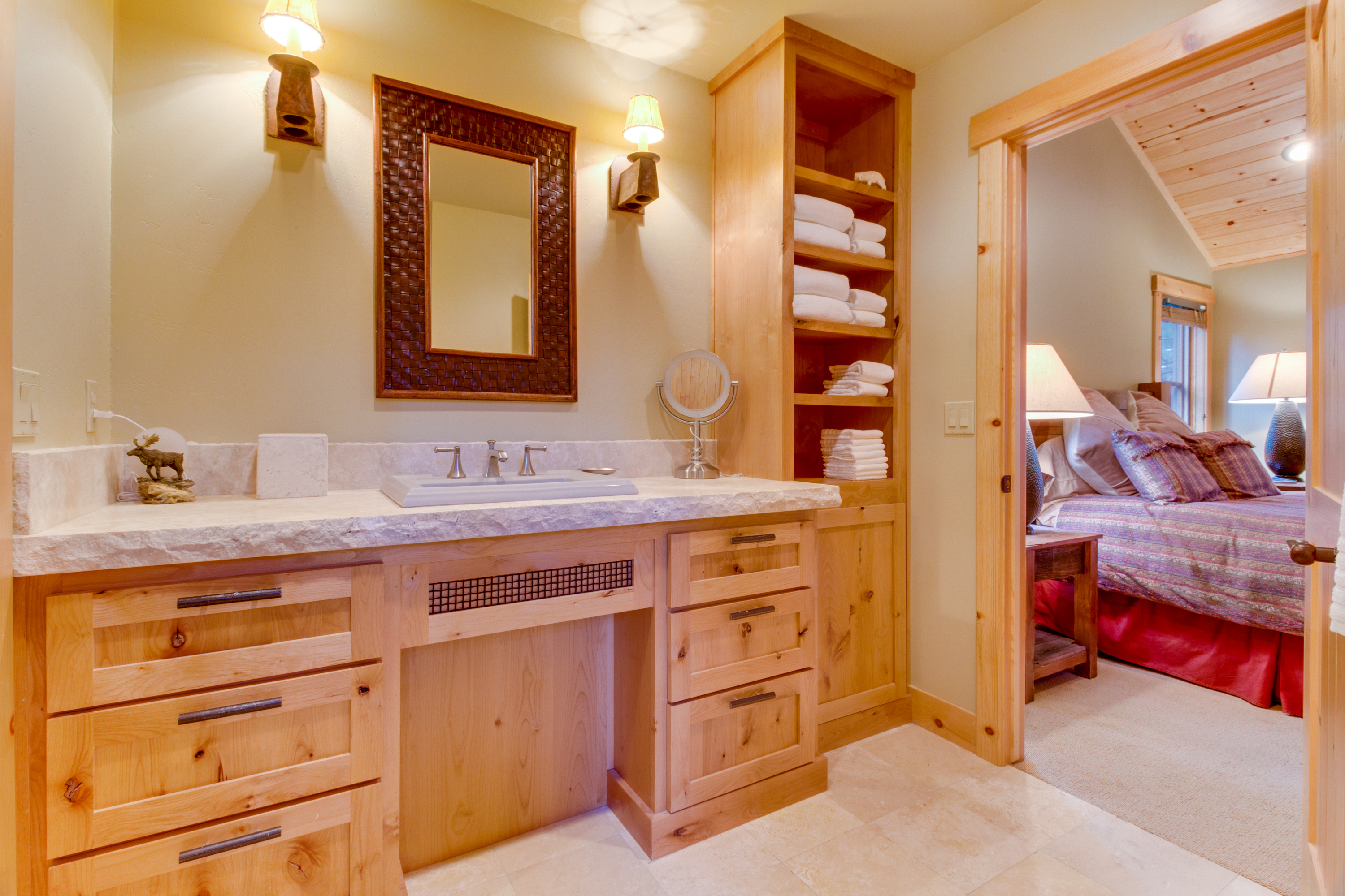 Lake Tahoe North Shore Home 978903