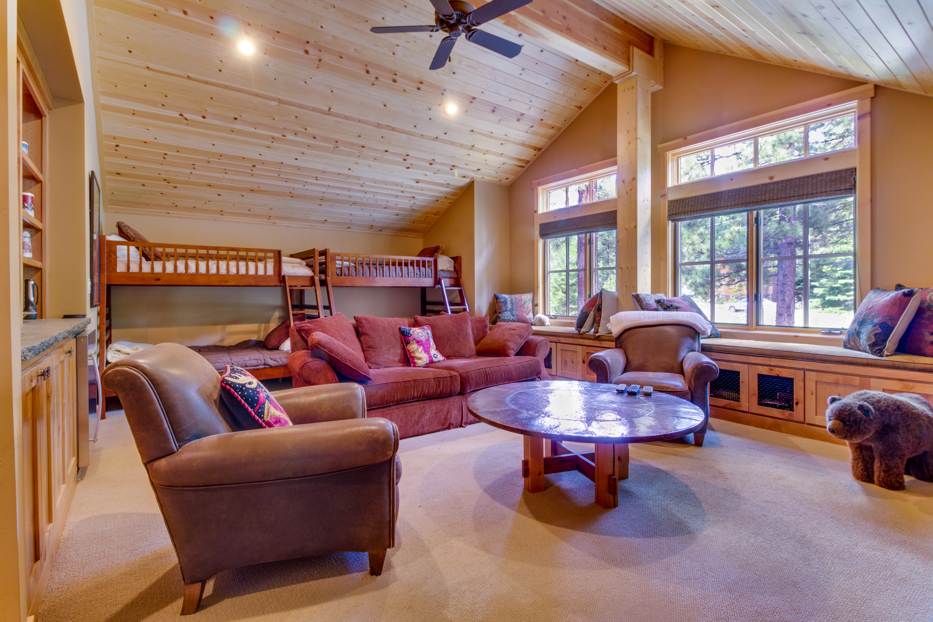 Lake Tahoe North Shore Home 978903