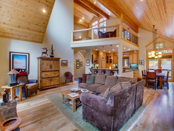 Lake Tahoe North Shore Home 978903