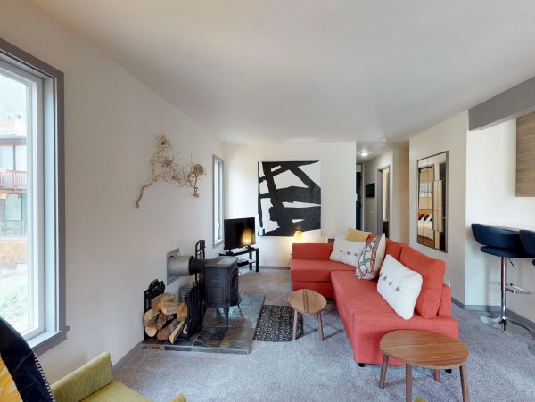 Lake Tahoe North Shore Home 978904