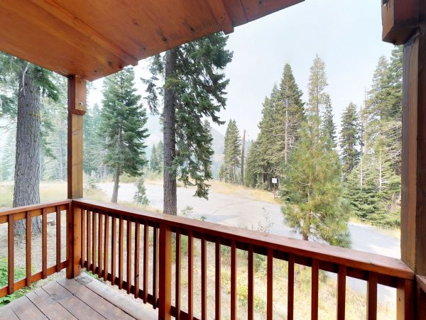 Lake Tahoe North Shore Home 978904
